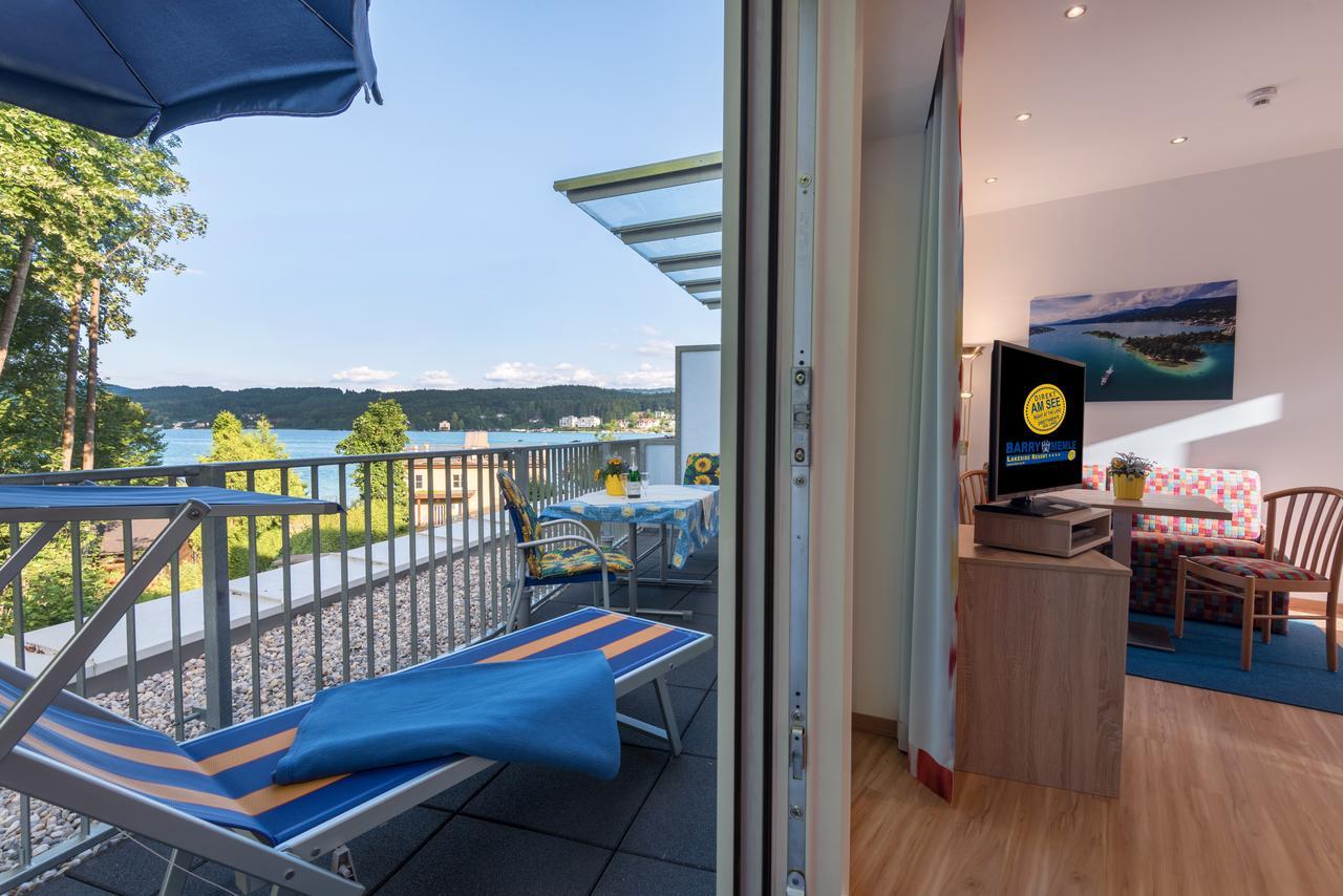 Barry Memle Directly At The Lake Velden am Wörthersee Exterior photo