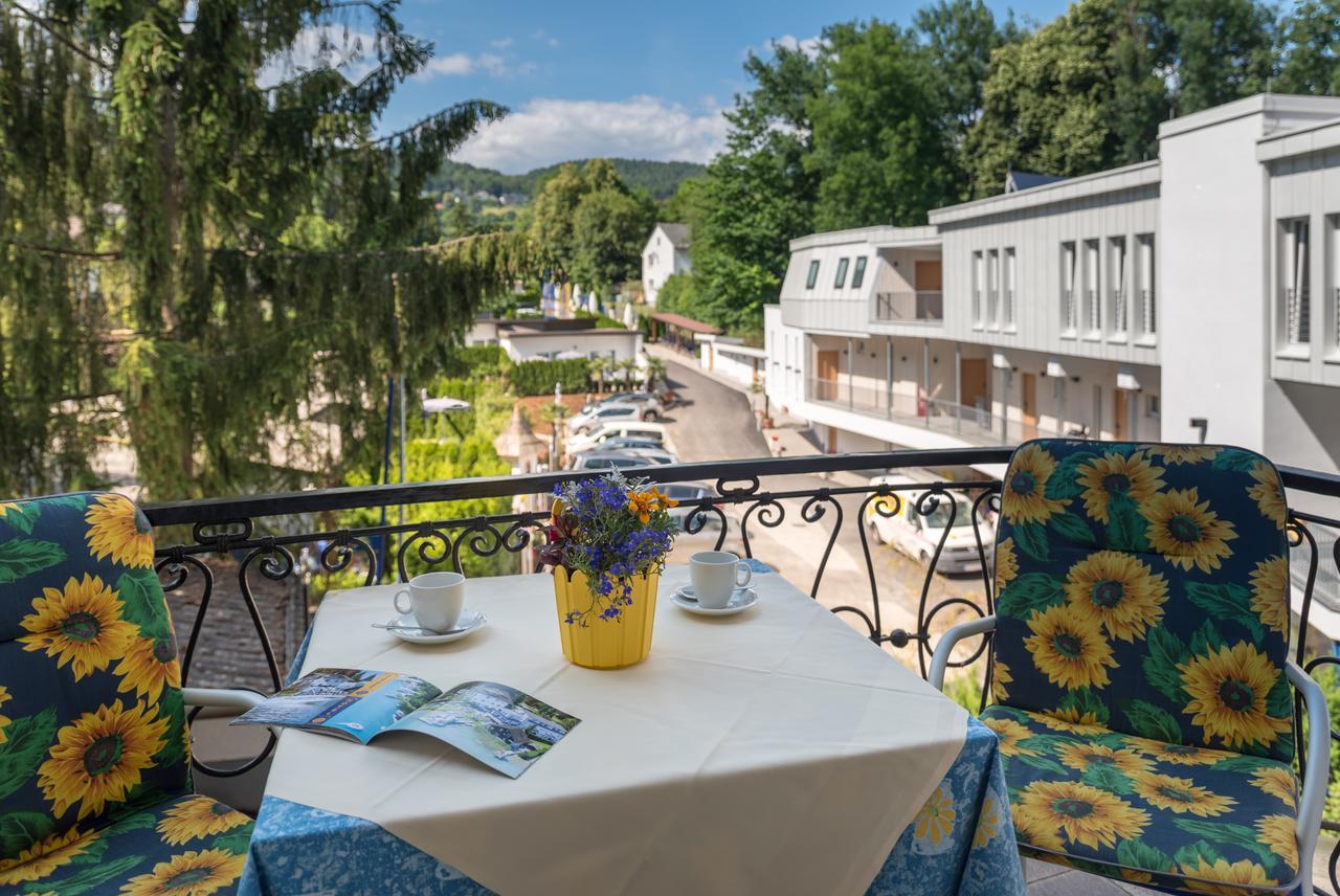 Barry Memle Directly At The Lake Velden am Wörthersee Exterior photo
